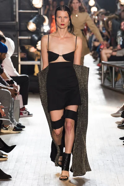 Look 36